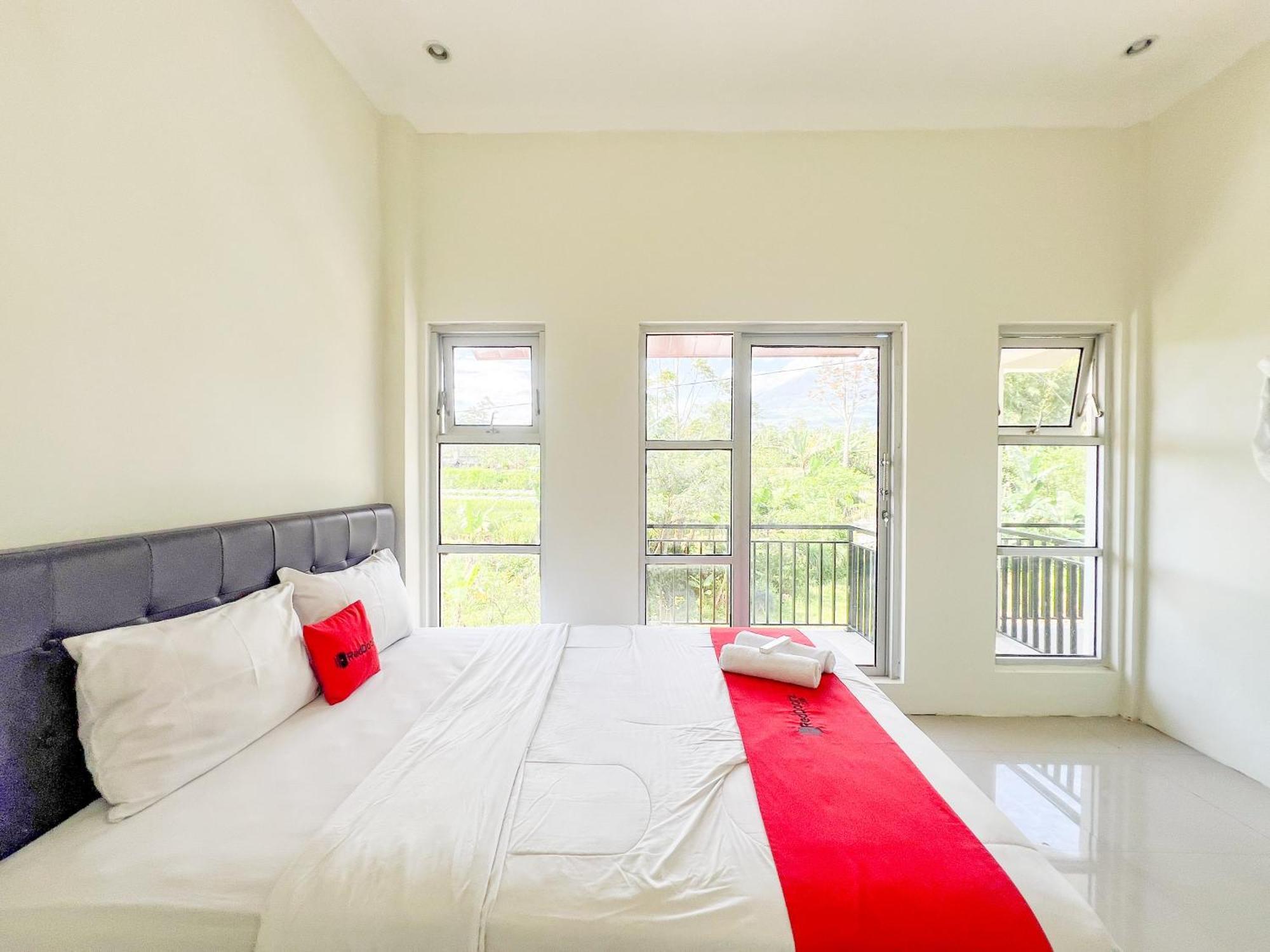Reddoorz Syariah Near Pengadilan Agama Wonosobo Hotell Exteriör bild