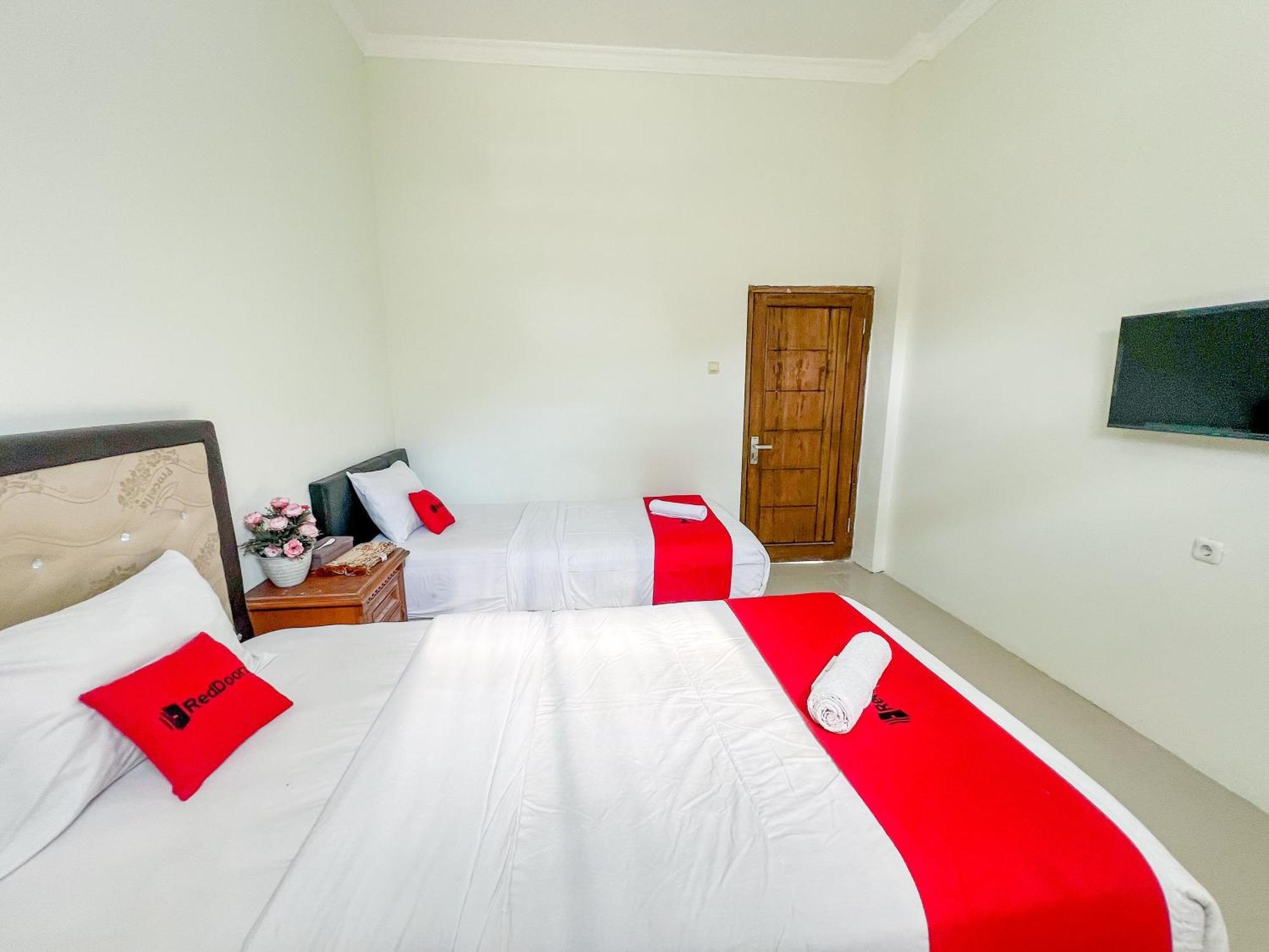 Reddoorz Syariah Near Pengadilan Agama Wonosobo Hotell Exteriör bild