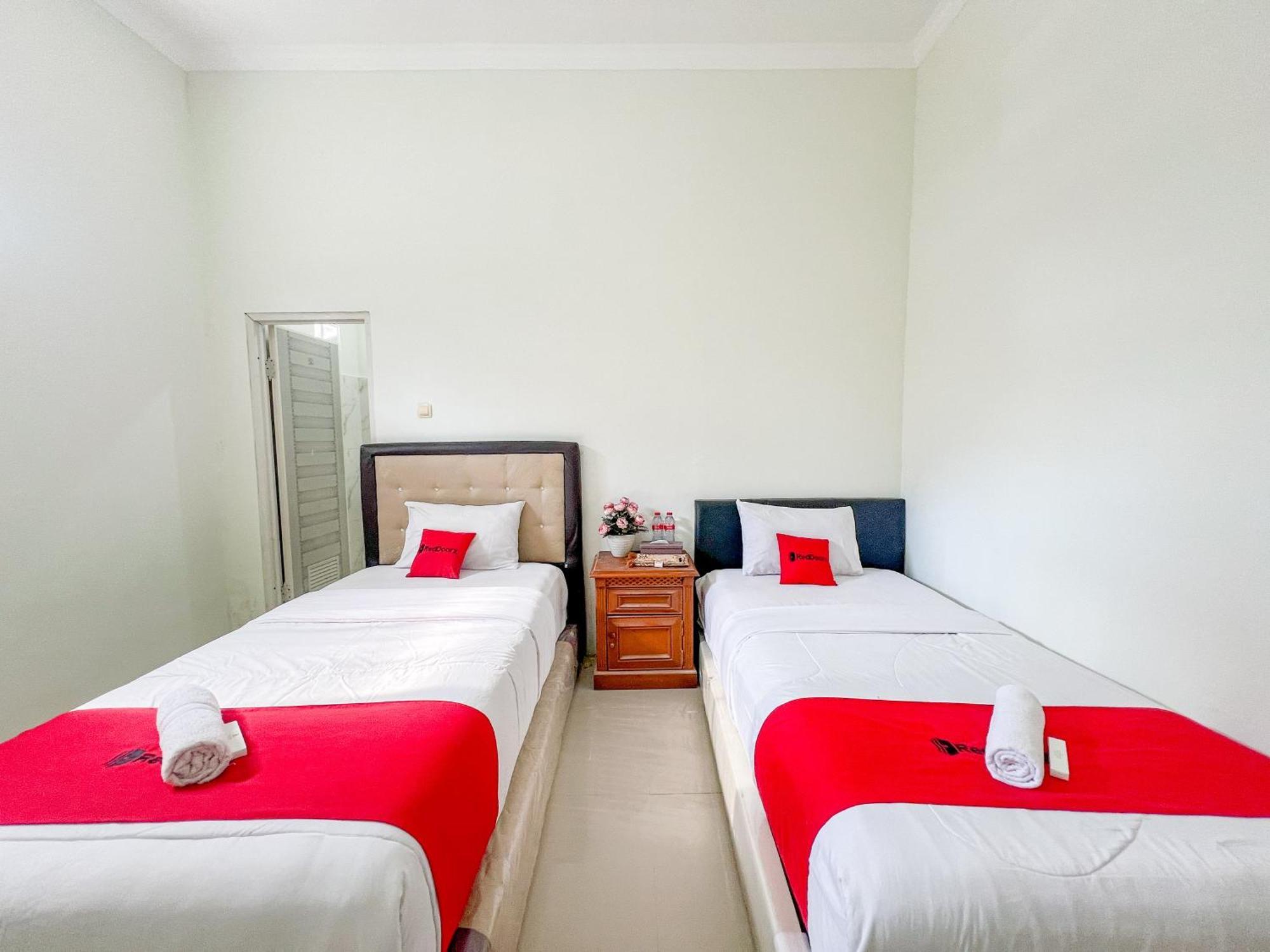 Reddoorz Syariah Near Pengadilan Agama Wonosobo Hotell Exteriör bild